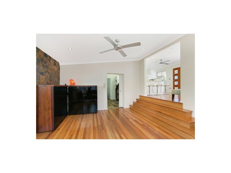 7 Cassia Street, Holloways Beach QLD 4878