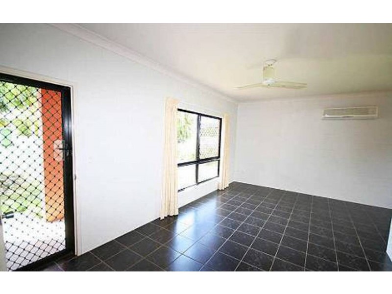 8 Avondale Street, Mount Sheridan QLD 4868