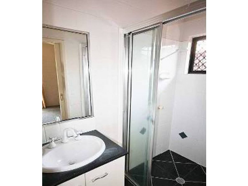 8 Avondale Street, Mount Sheridan QLD 4868