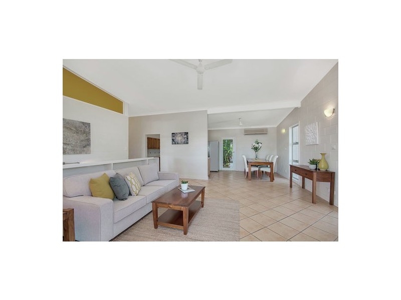 21 Blue Hills Crescent, Freshwater QLD 4870