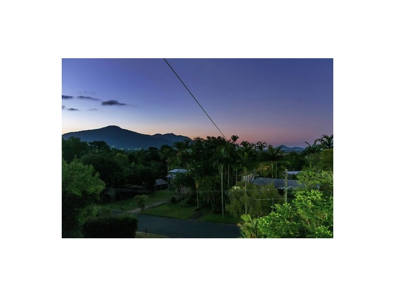 21 Blue Hills Crescent, Freshwater QLD 4870