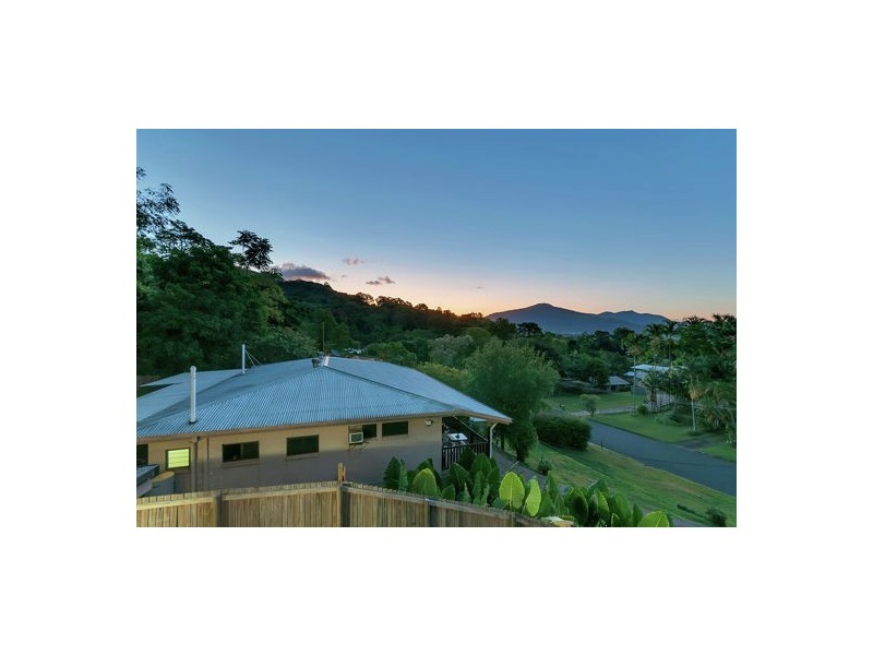 21 Blue Hills Crescent, Freshwater QLD 4870