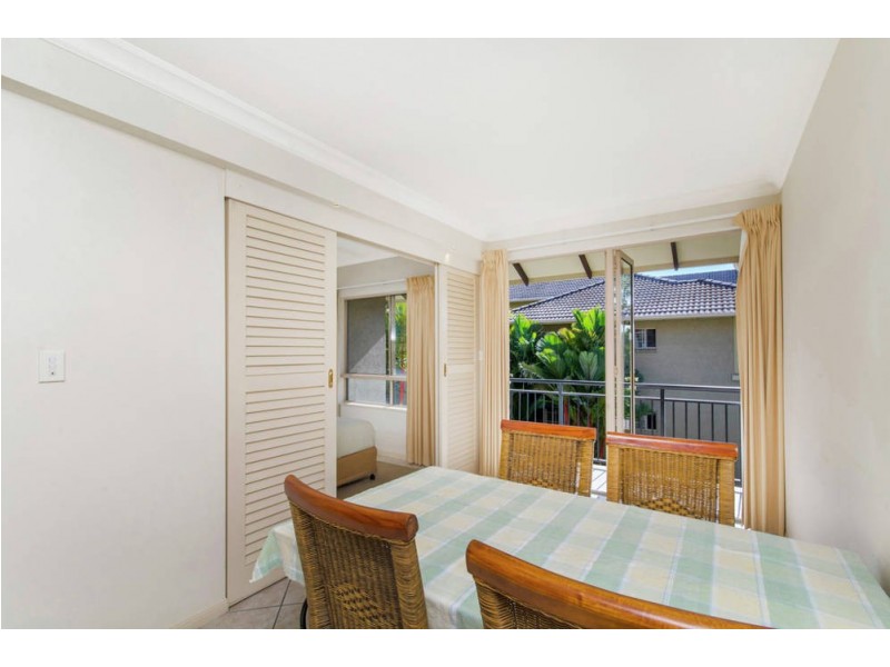 816/2 Greenslopes Street, Cairns North QLD 4870
