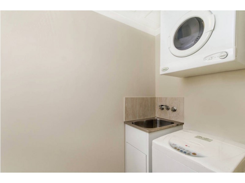 816/2 Greenslopes Street, Cairns North QLD 4870