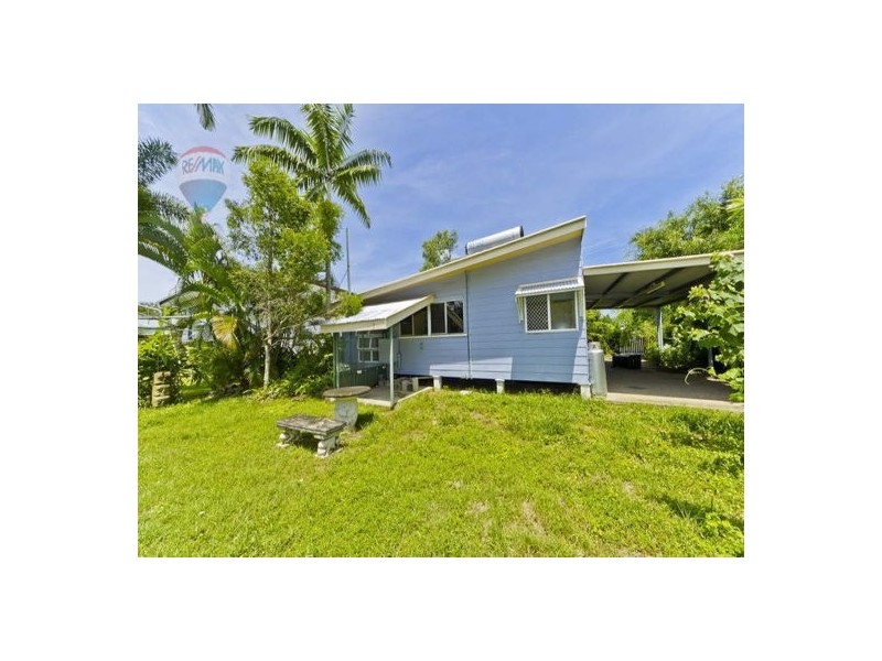 8 Dollisson Street, Manunda QLD 4870