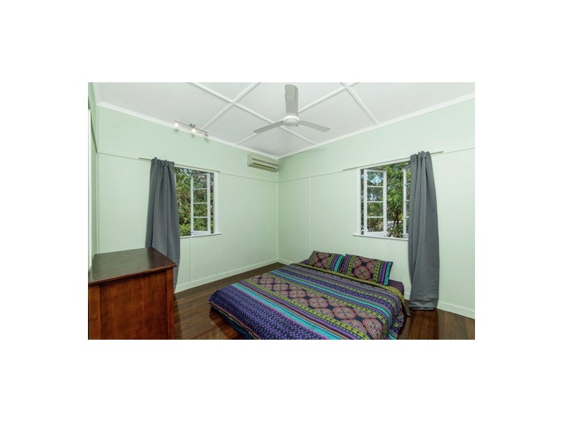 6 Gordon Street, Earlville QLD 4870