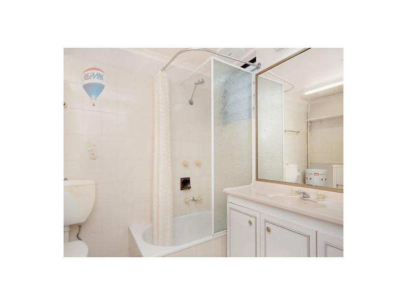 8/49 Digger Street, Cairns QLD 4870