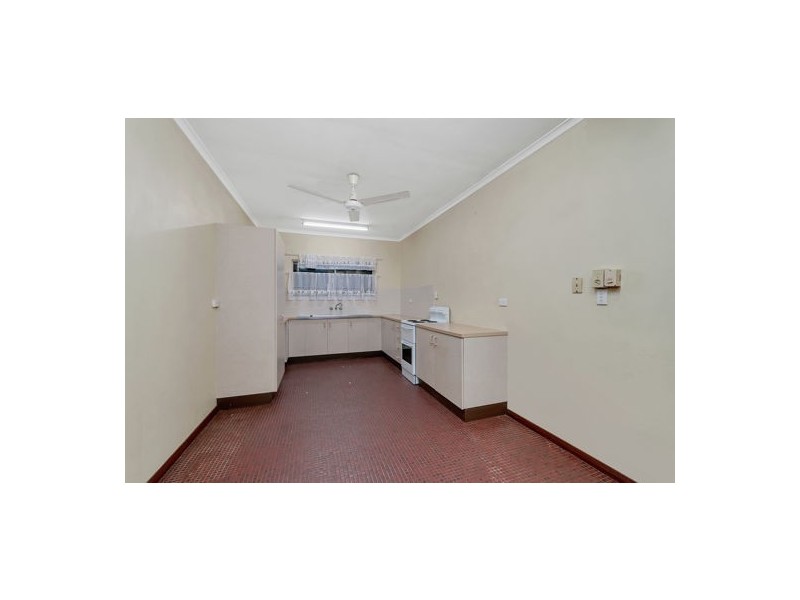 4 Maina Street, Woree QLD 4868