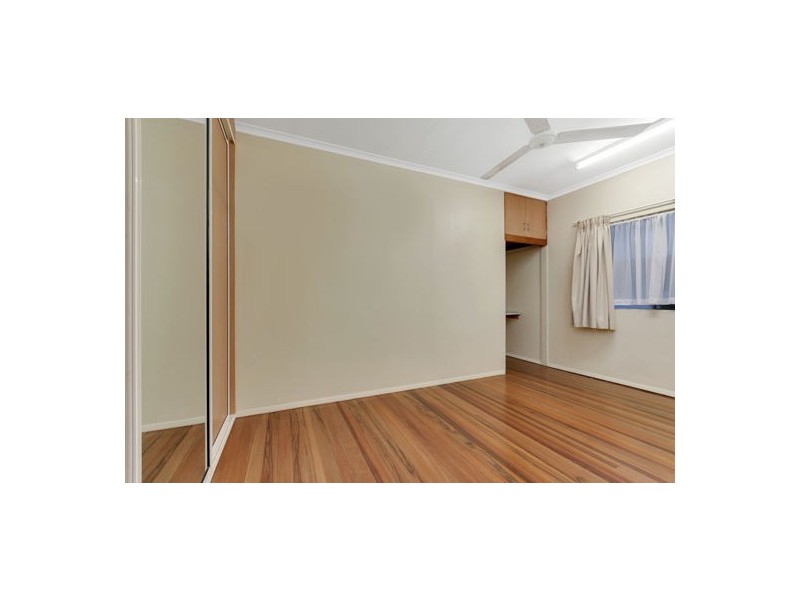 4 Maina Street, Woree QLD 4868