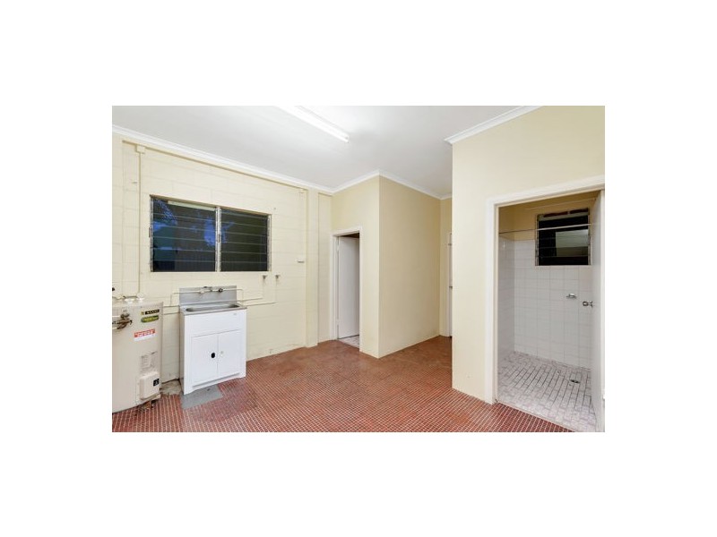 4 Maina Street, Woree QLD 4868