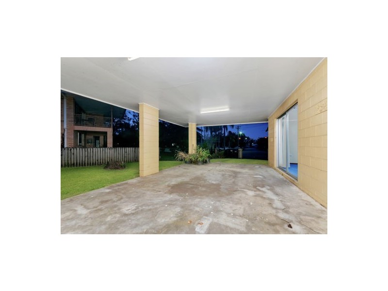 4 Maina Street, Woree QLD 4868