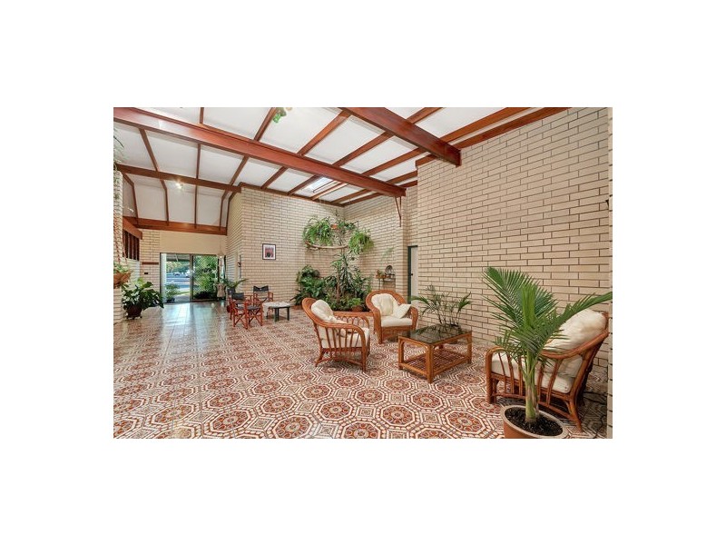 23 Walnut Street, Holloways Beach QLD 4878