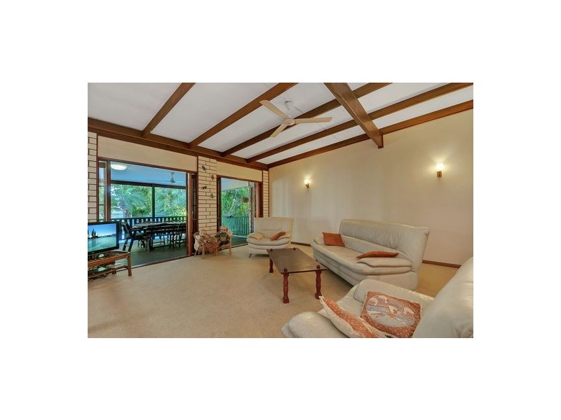 23 Walnut Street, Holloways Beach QLD 4878