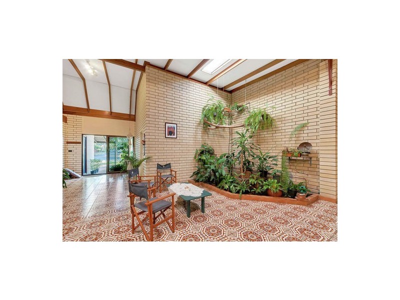 23 Walnut Street, Holloways Beach QLD 4878