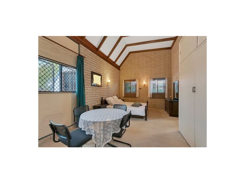 23 Walnut Street, Holloways Beach QLD 4878