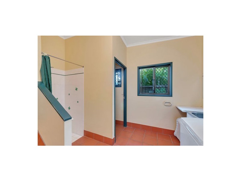 23 Walnut Street, Holloways Beach QLD 4878