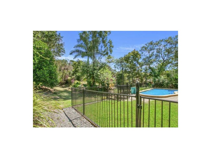 47 Atherton Street, Whitfield QLD 4870