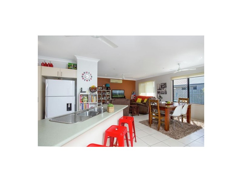 60 Leftwich Street, White Rock QLD 4868