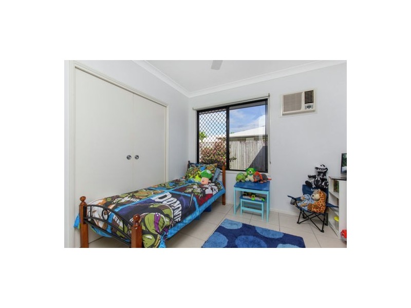 60 Leftwich Street, White Rock QLD 4868