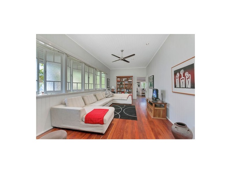 7 Hall Street, Edge Hill QLD 4870