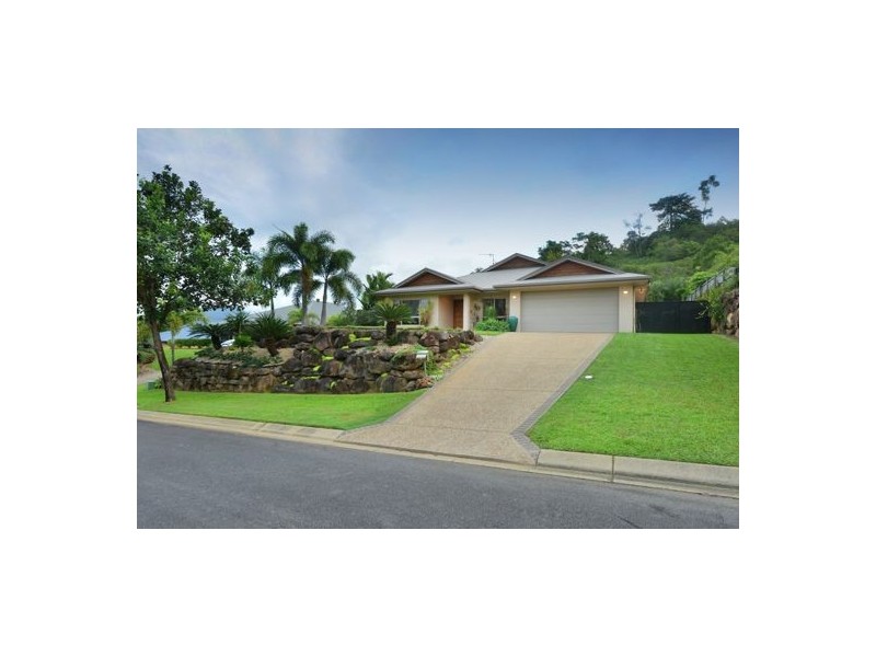 7 Kawana Street, Caravonica QLD 4878