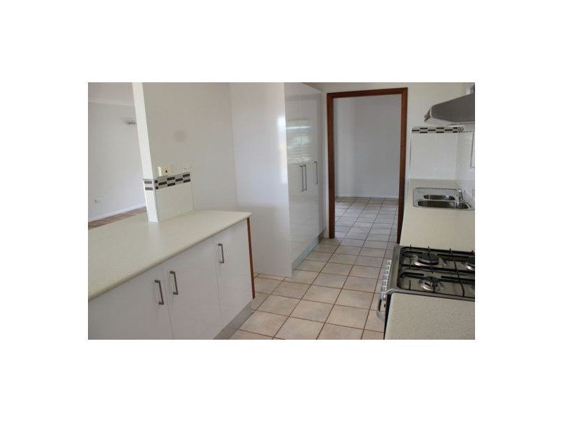 3 Amarina Close, Caravonica QLD 4878