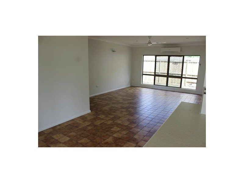 3 Amarina Close, Caravonica QLD 4878
