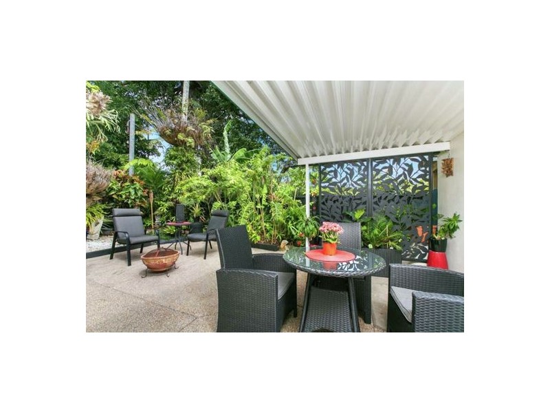 1/1-9 Joan Street, Bungalow QLD 4870