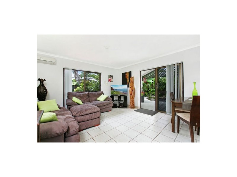1/1-9 Joan Street, Bungalow QLD 4870