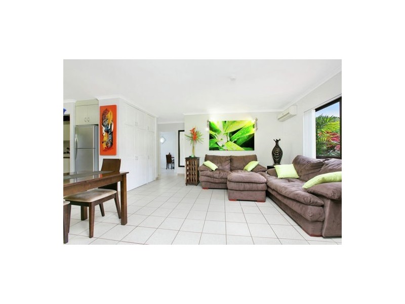 1/1-9 Joan Street, Bungalow QLD 4870
