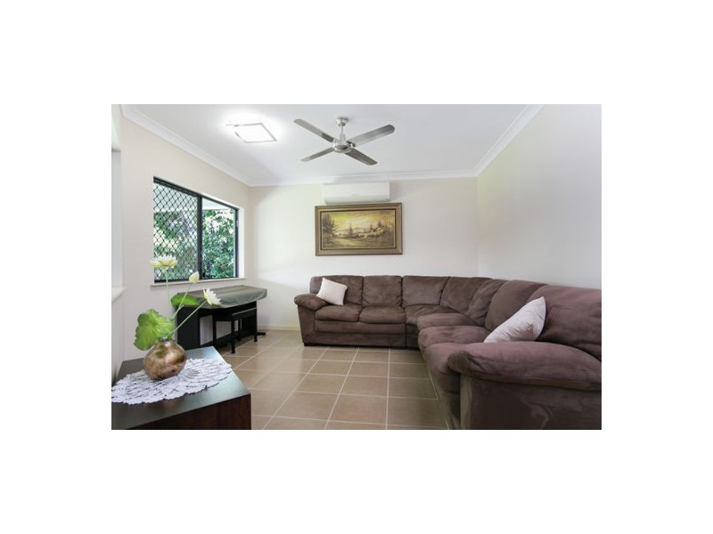 6 Starr Close, Bentley Park QLD 4869