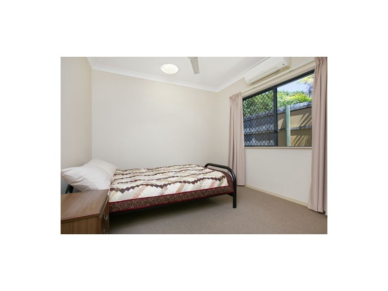 6 Starr Close, Bentley Park QLD 4869