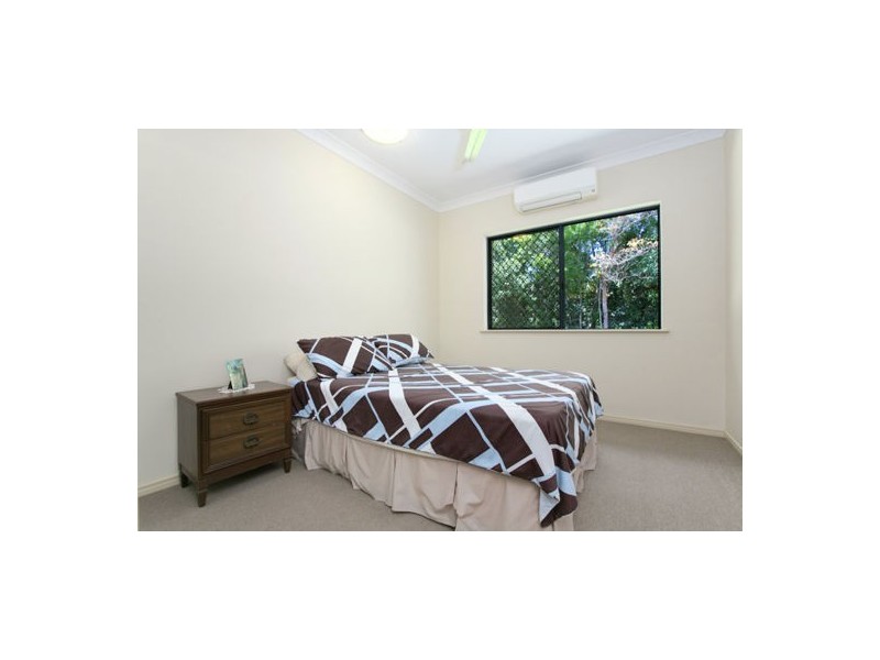 6 Starr Close, Bentley Park QLD 4869