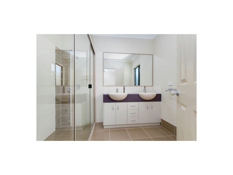 6 Starr Close, Bentley Park QLD 4869