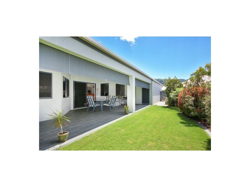 6 Starr Close, Bentley Park QLD 4869