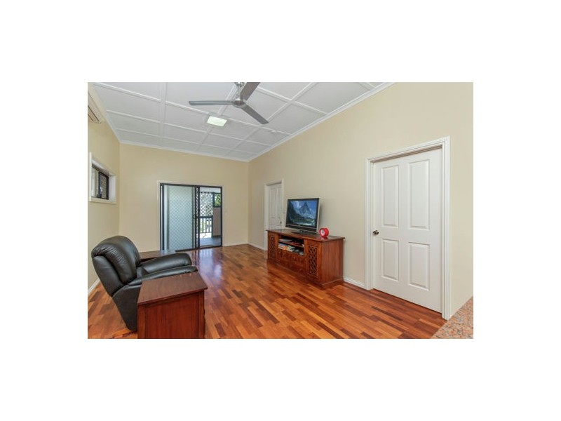 7 Victoria Street, Parramatta Park QLD 4870