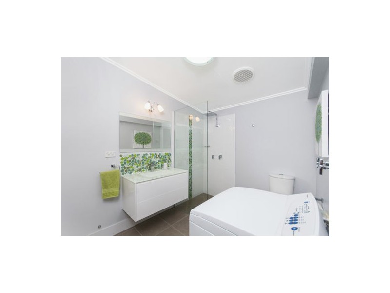 182 Jensen Street, Edge Hill QLD 4870