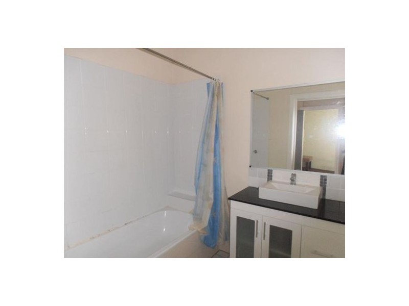 4/18 Machan Street, Machans Beach QLD 4878