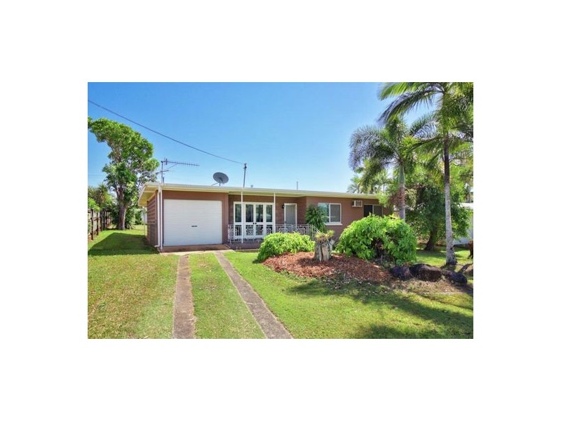 8 Amethyst Street, Bayview Heights QLD 4868