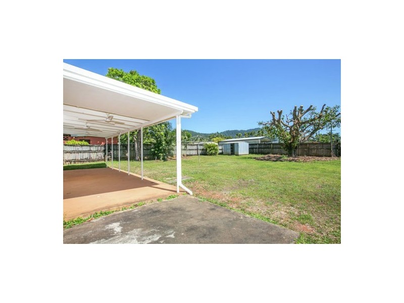 8 Amethyst Street, Bayview Heights QLD 4868
