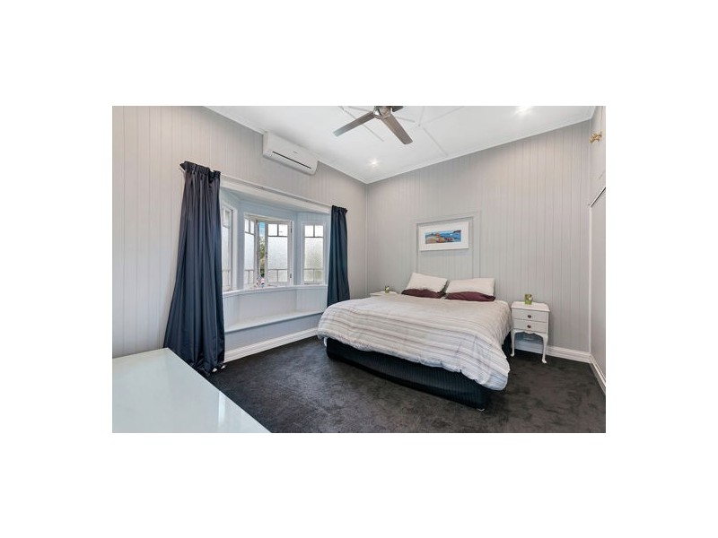 283 Pease Street, Edge Hill QLD 4870