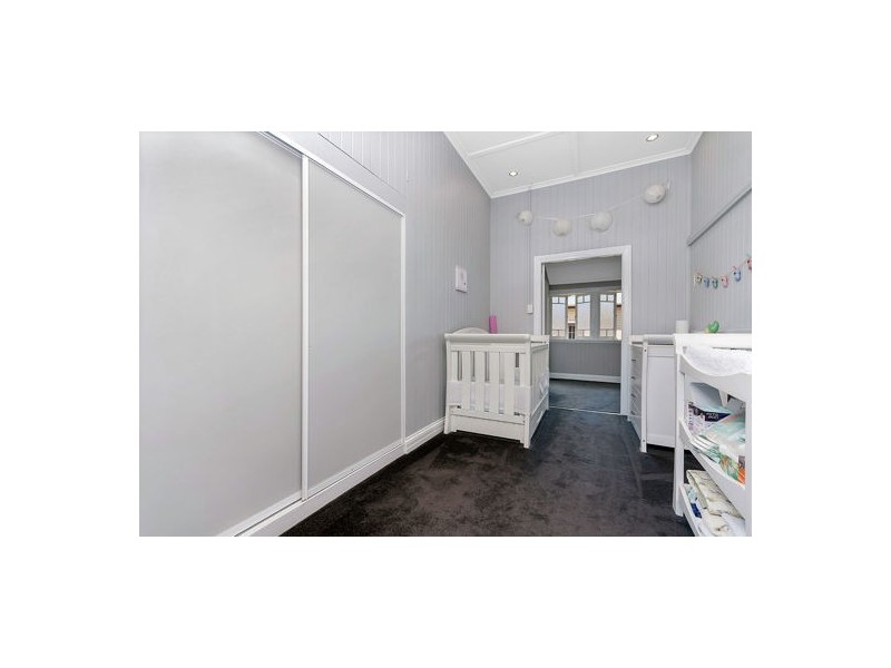 283 Pease Street, Edge Hill QLD 4870