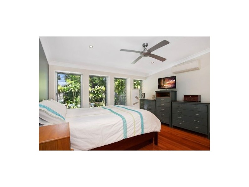 7 Cassia Street, Holloways Beach QLD 4878