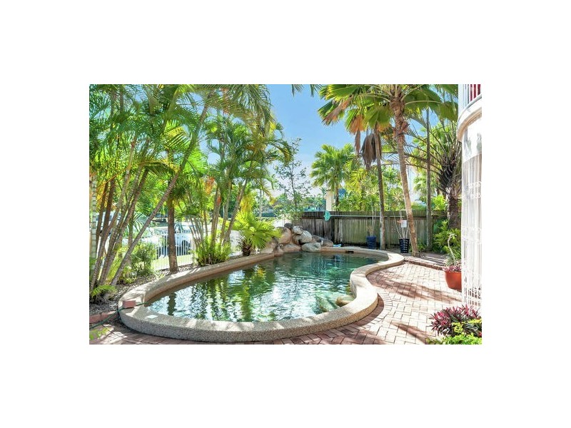 6/182 McLeod Street, Cairns North QLD 4870