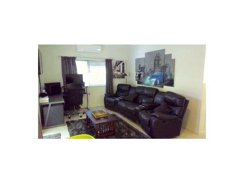 9/4-5 Hollett Close, Manunda QLD 4870