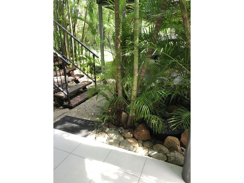 9/4-5 Hollett Close, Manunda QLD 4870