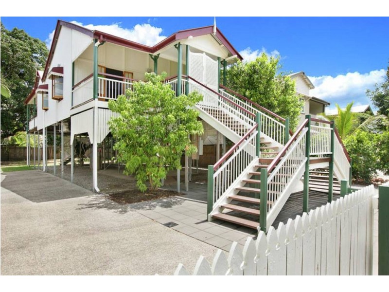 295 Mcleod Street, Cairns North QLD 4870