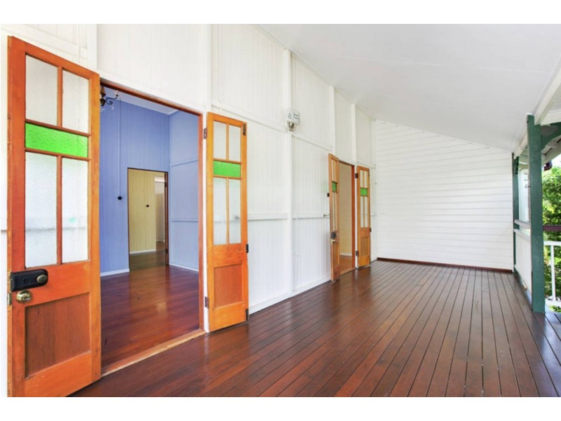 295 Mcleod Street, Cairns North QLD 4870