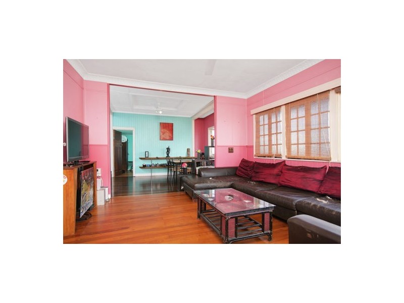 11 Morehead Street, Bungalow QLD 4870