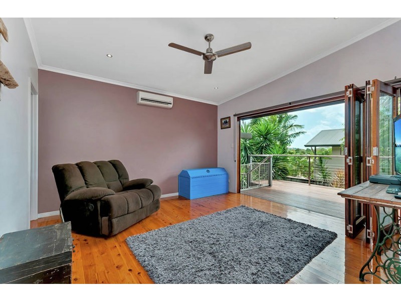 13 Everglades Street, Palm Cove QLD 4879